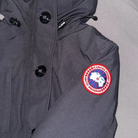 Canada Goose Black Quilted Jacket - Picture 5 of 12